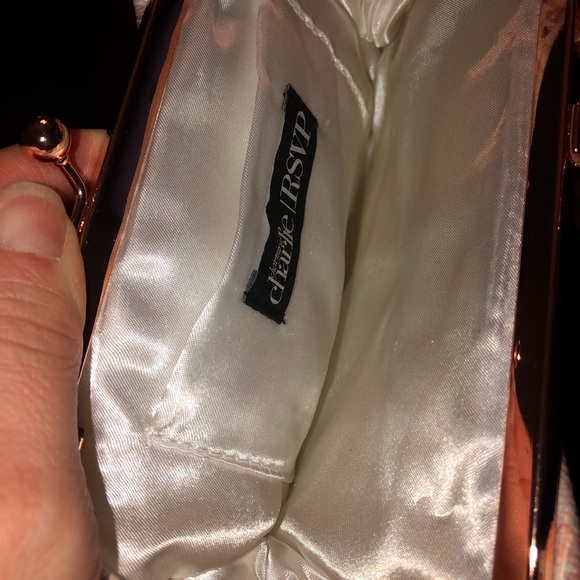 Clutch - Picture 3 of 3